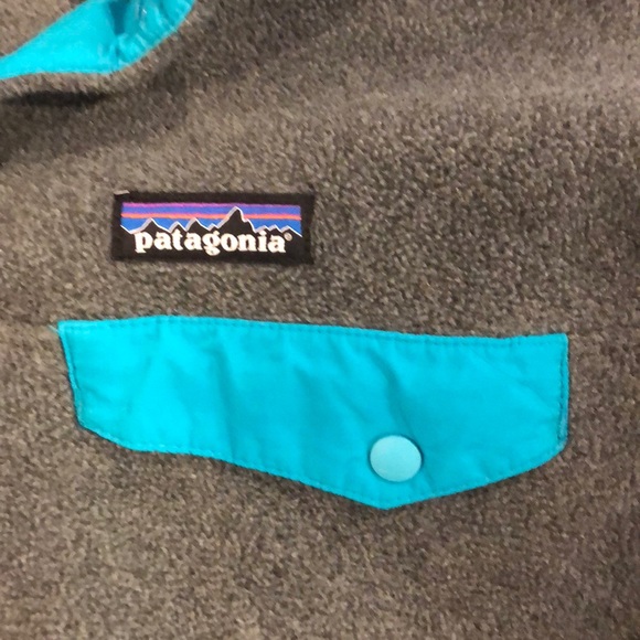 PATAGONIA: Grey with blue hem synchilla pullover - Picture 3 of 5